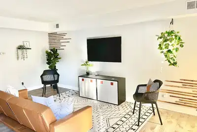 Image de Modern Boho 2 Br Condo in the heart of Raleigh