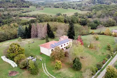 Image de Maison, vue exceptionnelle sur les Pyrénées, idéale pour se retrouver en famille