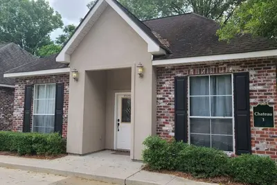 Image de Chateau 1, spacious townhouse in Tickfaw, La