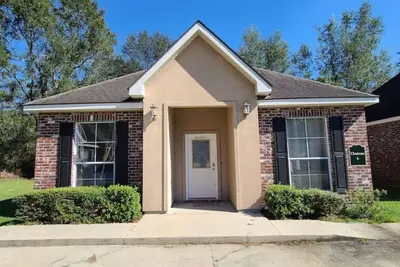 Image de Chateau 6, spacious townhouse in Tickfaw, La