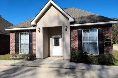 Image de Chateau 18, spacious townhouse in Tickfaw, La
