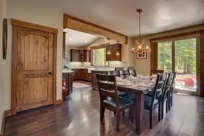 Image de Explore the West Shore! Ski Lease 2025 in Tahoma.