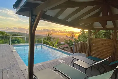 Image de Villa Pameyaque T3 Superbe Vue Mer Et Piscine