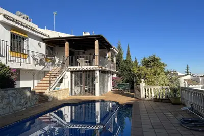 Image de Family friendly villa! Fully solar powered - private pool and close to the beach