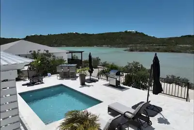 Image de Flamingo Lake Villas | Turks and Caicos Islands