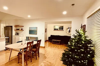 Image de Blocks from Hayward Field and Hendricks Park