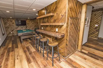 Image de Camelback Ski&Snow-tubing 4br+BonusRoom, Firepit, Hottub, Casino!