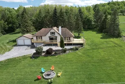 Image de Amazing Mountain View’s Close to Windham wrap around porch w/ Hot tub 4 Bdr 2 Br