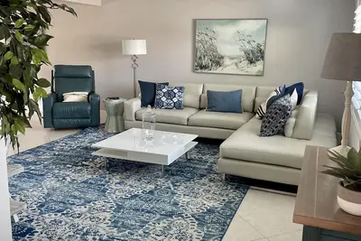 Image de Vacation, Vacation. . . . . Now! ! !