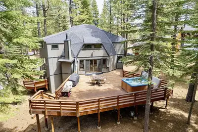 Large dome style home in Tahoe Donner
