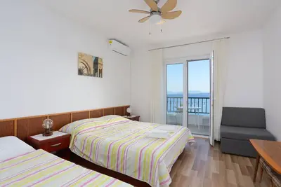 Image de Appartement de trois chambres prés de la plage Igrane, Makarska (A-6653-d)