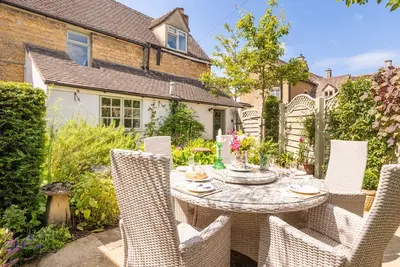 Image de Characterful holiday cottage in the heart of Bourton-on-the-Water - Pear Tree Cottage, Bourton