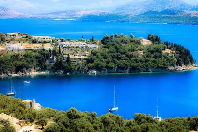 Image de Nikolas House with sweeping views of the sea