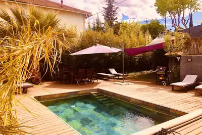 Image de maison de charme avec piscine proche de la mer