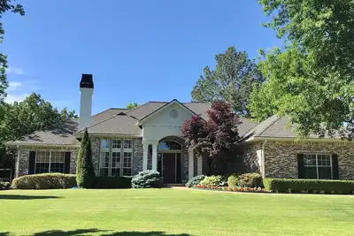 Image de Open Plan near Oaks Cc with Pool, Hot Tub, Fireplace/Tv on Patio