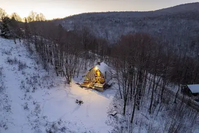 Image de \"The Arched Chalet\" Stunning Green Mountain views close to Killington and Okemo