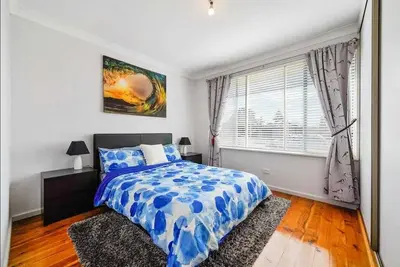 Image de Cozy 2 bedroom suite w/stylish bath