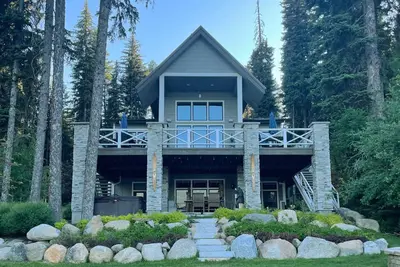 Image de Vacation Home Of Your Dreams on Payette Lake w/ Mountain Views. Live Large Here!