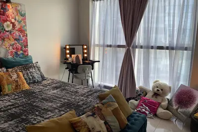 1bedroom 1 bed 1 bath