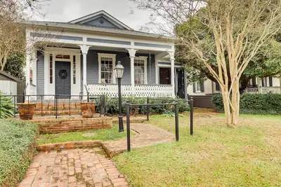 Image de Comfy Central Natchez Hideaway: Walk to Dtwn!