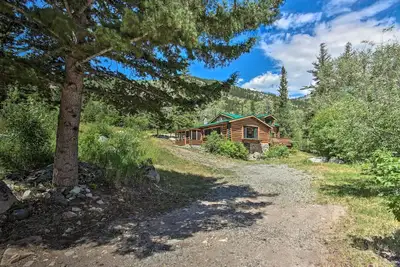 Image de 'Honey's' Cabin in McLeod: Fish, Hike & Views!
