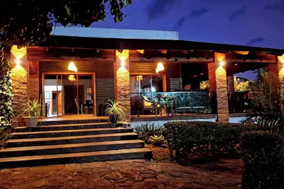 Image de Vive la magia en el Milagro House: Montañas atardeceres y comida criolla