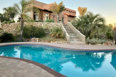 Image de Spacious 3br Retreat on 8 Acres with Pool/360 Views Near Golf & Wine Country