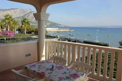 Image de Appartement dans Duće avec vue mer, terrasse, Climatisation, Wifi (5061-3)