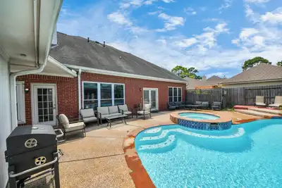 Image de Beautiful Oasis: Pool & Spa 30mins to Downtown Co