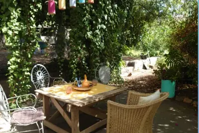 Image de Bohemian Country House (The Sale of Thousand Fruits)