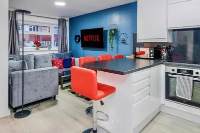 Image de Chertsey House Spacious 5 Bedroom, 3 Bath House Business