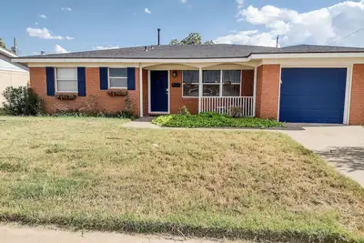 Image de Single Family 3/2 Home in north Odessa--Just bring your suitcase!