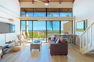 Image de Stunning 3 Br Penthouse: Ocean Views, Ac, Lanais, Steps to Beach