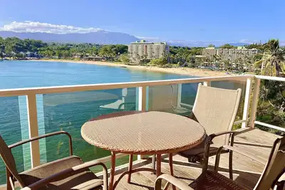 Image de Oceanfront home on one of the most popular beaches in Kauai!