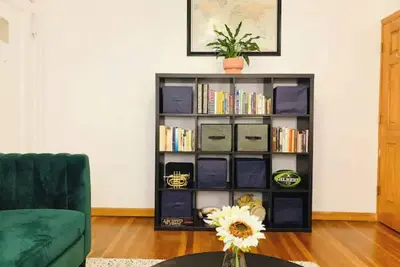 Image de Cozy 1 Bd. Apt In the heart of Astoria