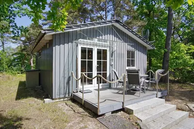 Chalet Ostsee No. 72 - chic vacation bungalow close to the beach with terrace -