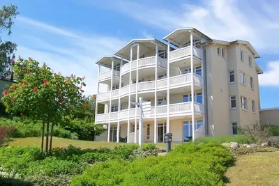 Image de With sea view and balcony, use of swimming pool and sauna - sea view apartment 29 -