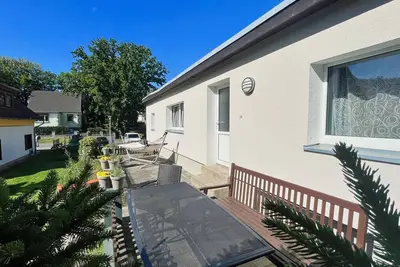 Image de House in a quiet location, free use of swimming pool and sauna - Ferienhus Baabe - F