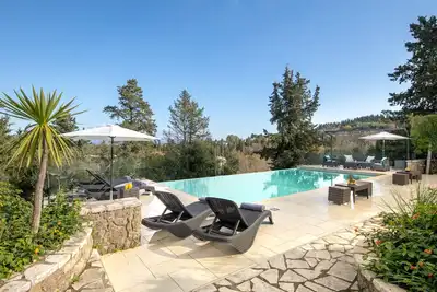 Image de Villa Iremia By Rodostamo Collection