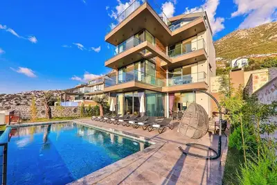 Villa Ayala 5 bedrooms, heated pool, sauna, Turkish Hammam, stunning sea views