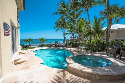 Image de An Ocean Front Luxury Retreat for Your Dream Vacation in the Fl Keys.