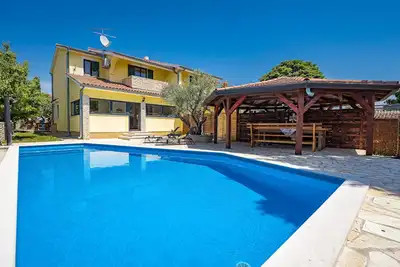 Image de House Lara.