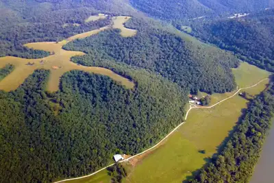 Image de 470 Acre Adventure Lovers Get Away on Two Rivers