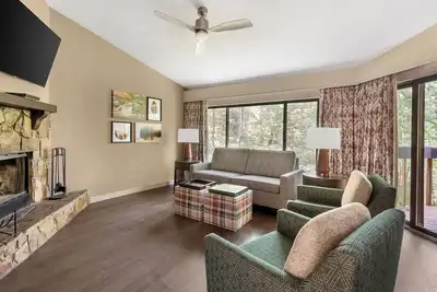 Image de Great Adventure in North Carolina! 3 Pools, Ski Equipment Rentals, Free Parking