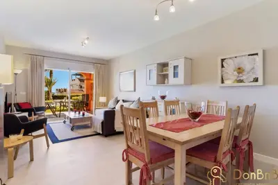Image de Bel appartement avec vue sur la mer à Mijas Costa