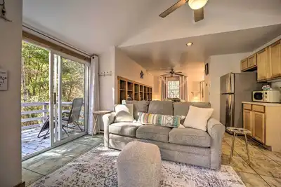 Image de ‘Sky Loft’ Bryson Studio: 1 Mi From Fontana Lake!