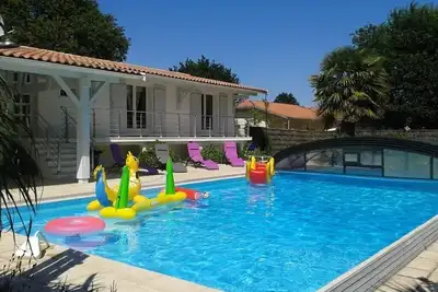 Image de 105 Mathiou - Belle villa de bon standing avec piscine