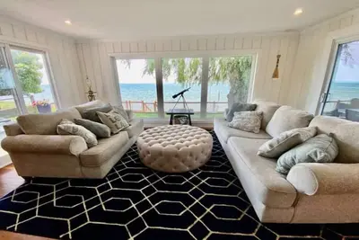 Image de Cabana Lake House - welcome to our pet friendly paradise on the lake!