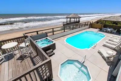 Image de Oceanfront, 10 BRs, Elev, Pool, Rec Rm, Theater Rm, Ocean Views, Wl845, MacDaddy