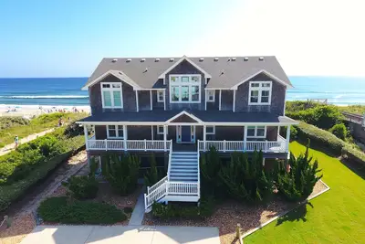 Image de Oceanfront, 10 Brs, Elev, Pool, Rec Rm, Theater Rm, Oh1251, Beach Plaza